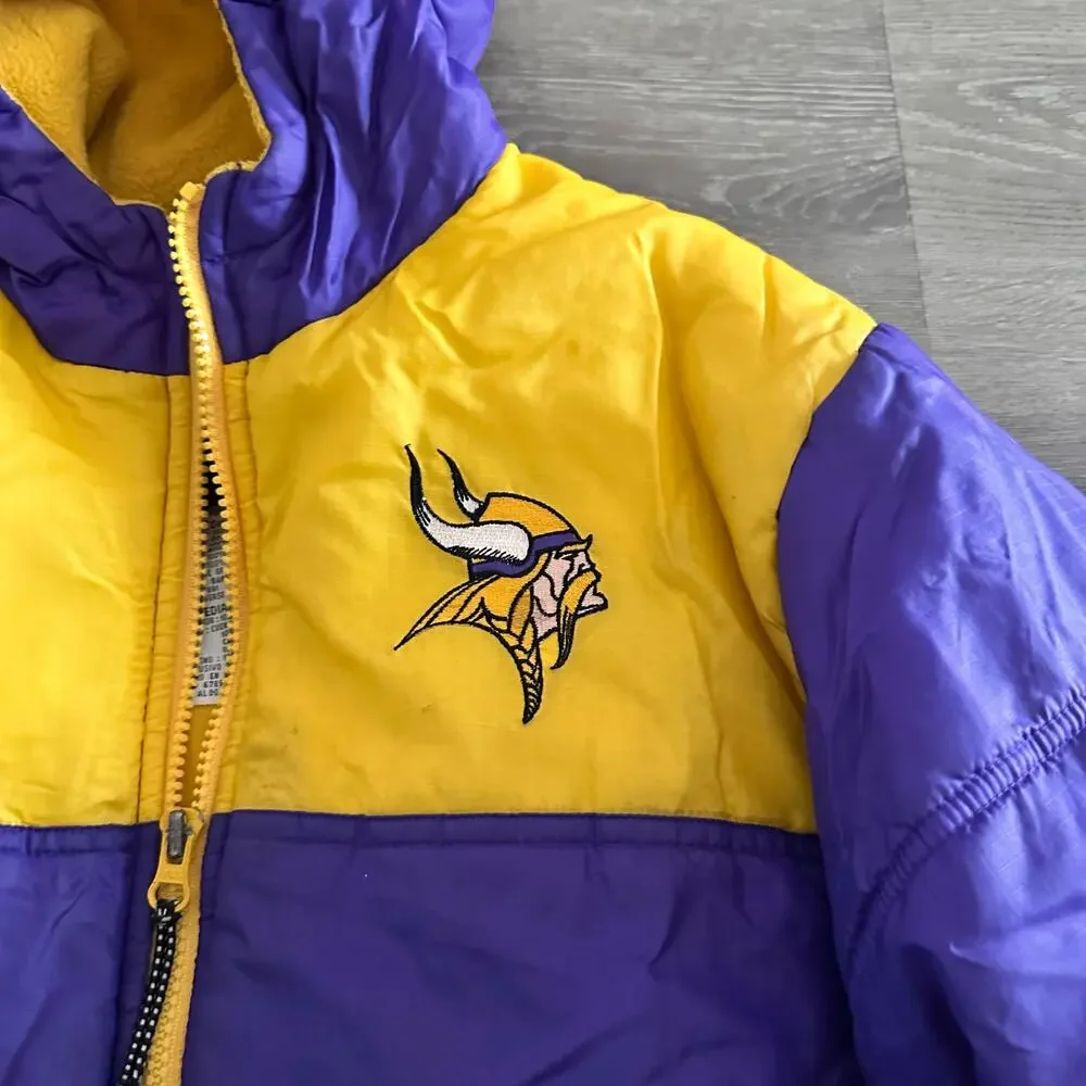 Vintage 90s Minnesota Vikings NFL Puffer Jacket Pro Size Medium (10-12) Women's